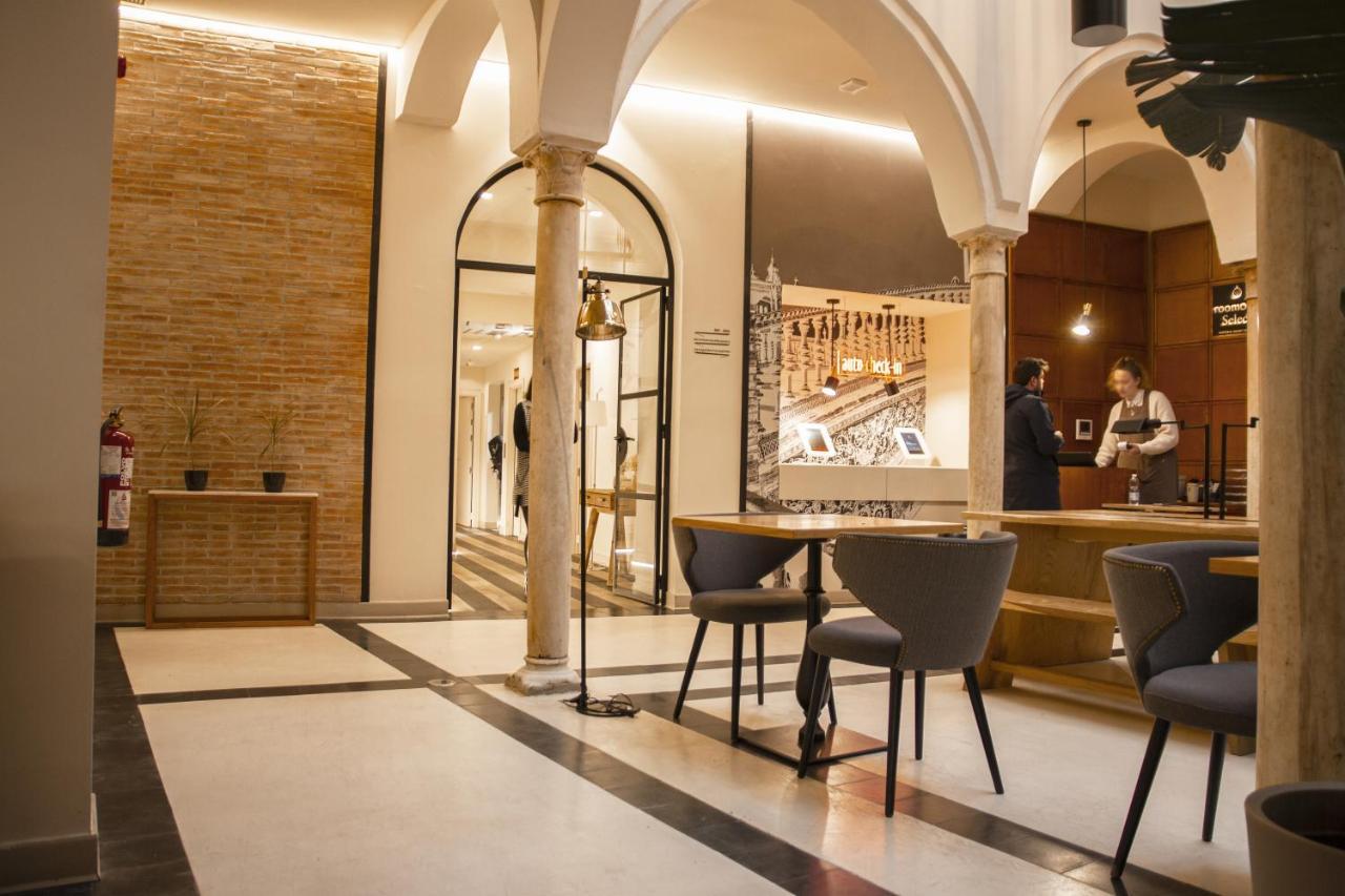 Guest house Select Tetuan Seville
